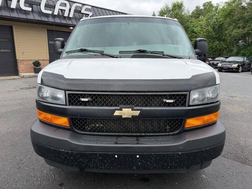 White 2021 Chevrolet Express 3500 3500 3dr Extended Cargo Van