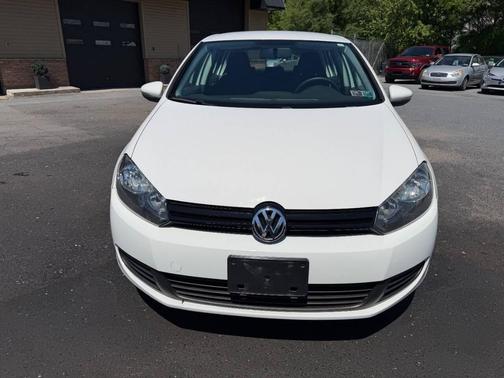 Candy White 2010 Volkswagen Golf 4-Door