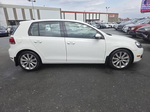 White 2013 Volkswagen Golf TDI