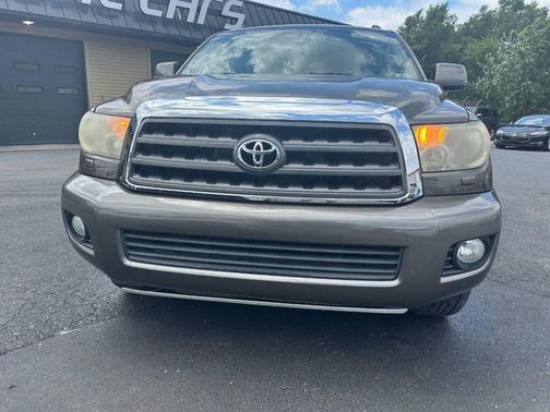 2008 Toyota Sequoia SR5