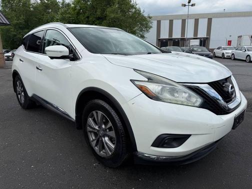 White 2015 Nissan Murano SL