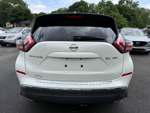 White 2015 Nissan Murano SL