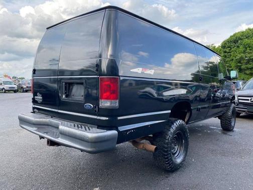 2006 Ford E350 Super Duty Cargo