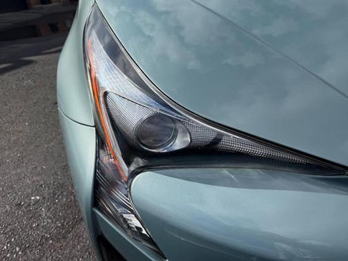 2018 Toyota Prius Two