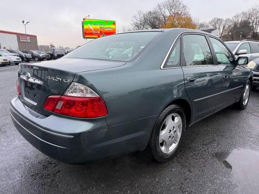 2003 Toyota Avalon XL