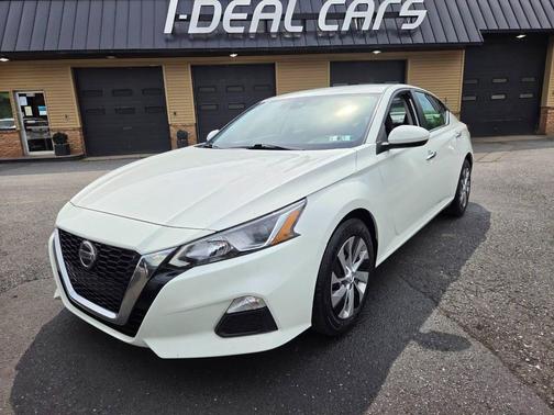 White 2021 Nissan Altima 2.5 S 4dr Sedan