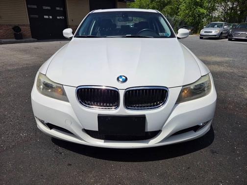 White 2011 BMW 328 328i 4dr Sedan