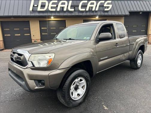 2014 Toyota Tacoma Base