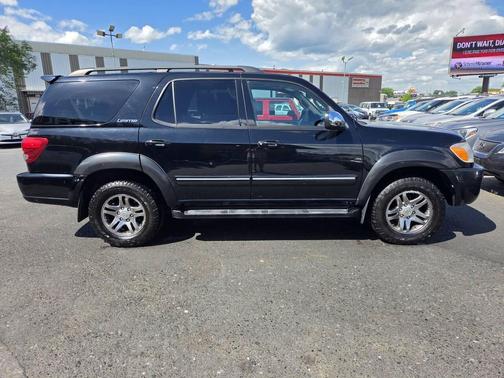 Black 2007 Toyota Sequoia Limited