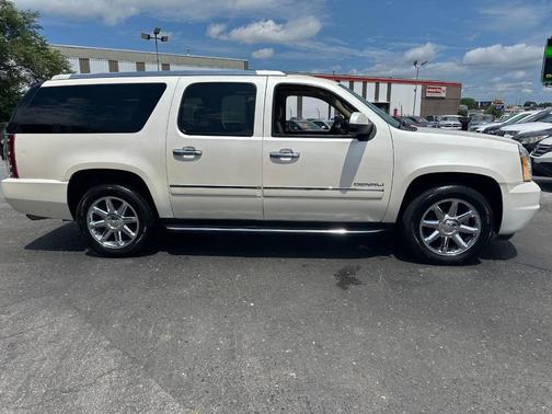 2011 GMC Yukon XL Denali