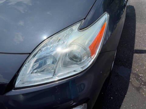 Gray 2014 Toyota Prius Two