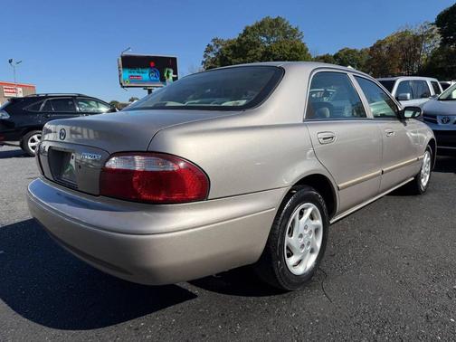 2002 Mazda 626 LX 4dr Sedan
