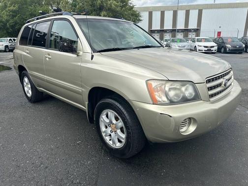 2001 Toyota Highlander Base