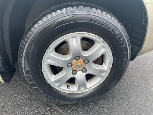 2001 Toyota Highlander Base