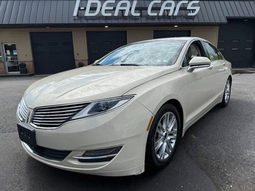 Tan 2016 Lincoln MKZ Base