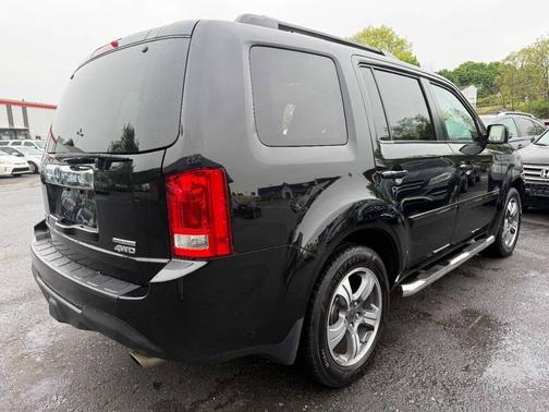 Black 2015 Honda Pilot SE