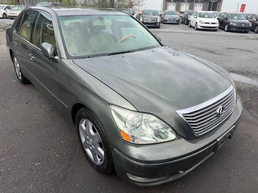 Green 2005 Lexus LS 430 Base