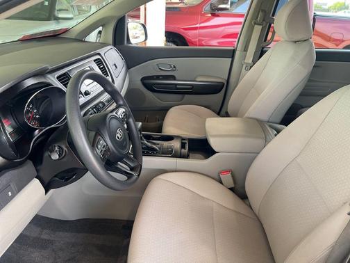 2018 Kia Sedona LX
