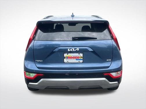 2025 Kia Niro SX