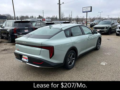 2025 Kia K4 LXS