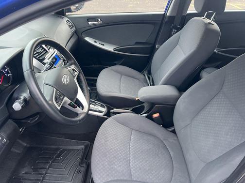 2014 Hyundai Accent SE