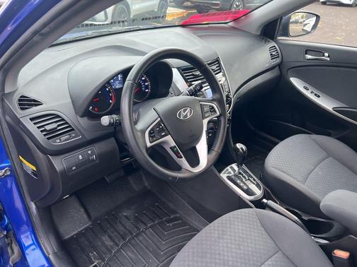 2014 Hyundai Accent SE