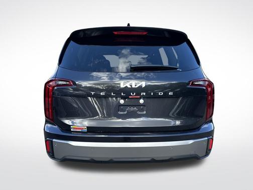 2025 Kia Telluride LX