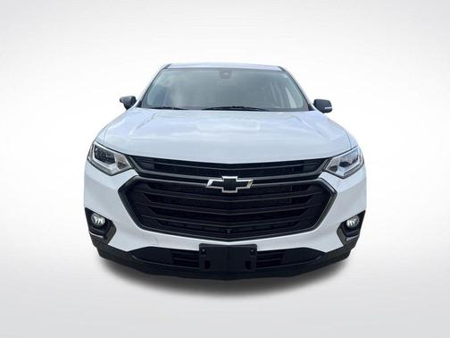 Summit White 2021 Chevrolet Traverse Premier