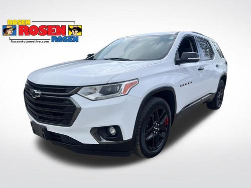 Summit White 2021 Chevrolet Traverse Premier
