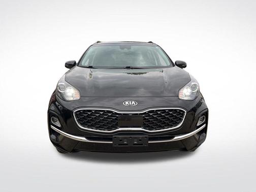Black Cherry 2022 Kia Sportage EX
