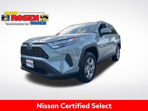 2022 Toyota RAV4 Hybrid XLE