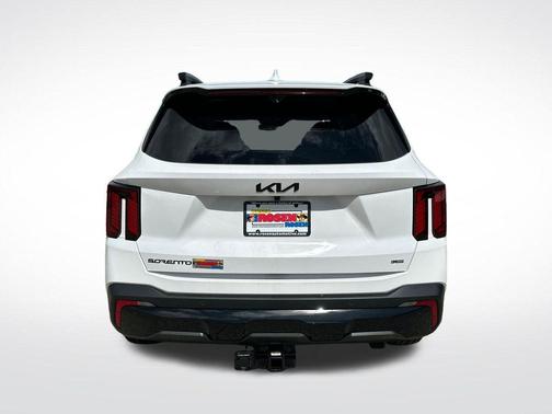 Glacial White Pearl 2026 Kia Sorento SX