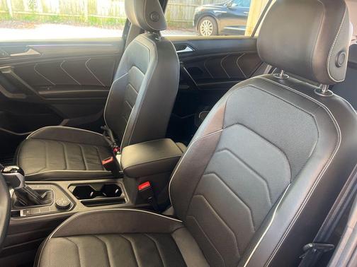 2024 Volkswagen Tiguan 2.0T SEL R-Line 4MOTION
