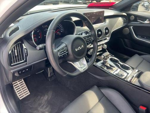 2023 Kia Stinger GT-Line