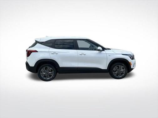 2025 Kia Seltos LX