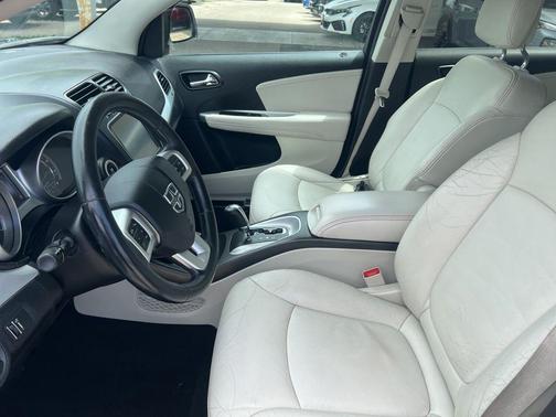 Pearl White Tri-Coat 2014 Dodge Journey Limited