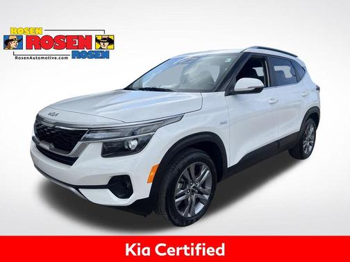 Snow White Pearl 2023 Kia Seltos S