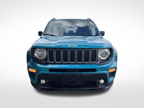 Bikini Metallic Clearcoat 2022 Jeep Renegade Latitude
