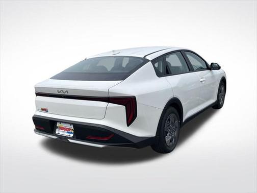 2025 Kia K4 LX