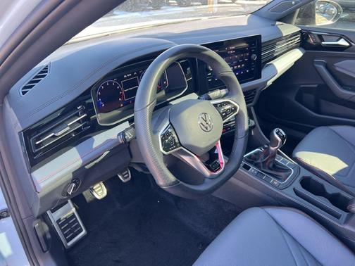 2025 Volkswagen Jetta GLI 2.0T Autobahn