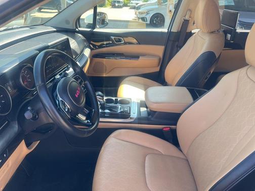 Snow White Pearl 2022 Kia Carnival EX