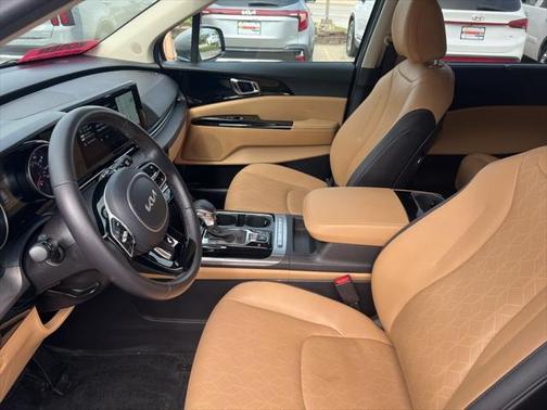 2024 Kia Carnival EX