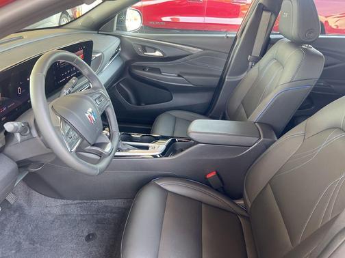 2025 Buick Envista Sport Touring FWD