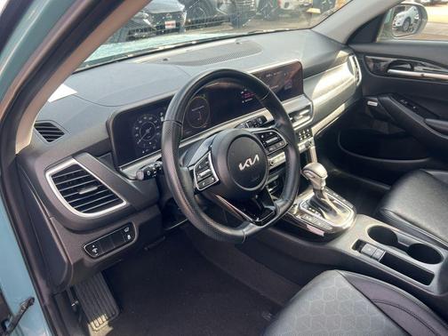 2024 Kia Seltos SX Turbo