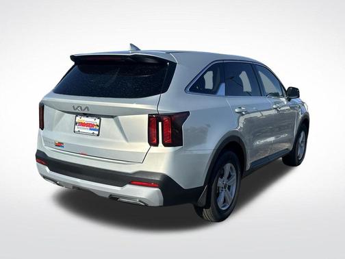 Ivory Silver 2026 Kia Sorento LX