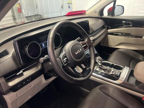 2024 Kia Carnival EX