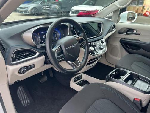 2021 Chrysler Pacifica Touring