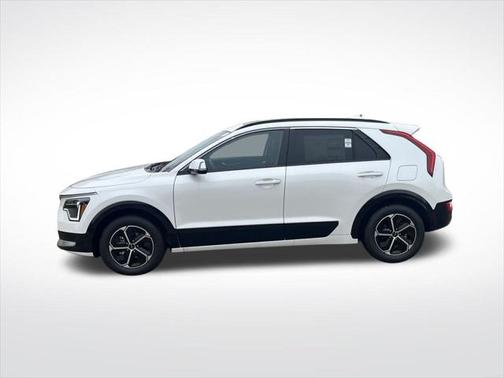 2025 Kia Niro SX