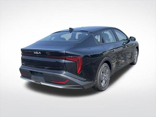 2025 Kia K4 LX