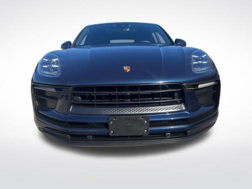 2022 Porsche Macan Base